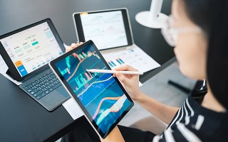 Which Key Economic, Social, and Regulatory Factors Are Driving Current Trends in Georgia's Local Property Markets?